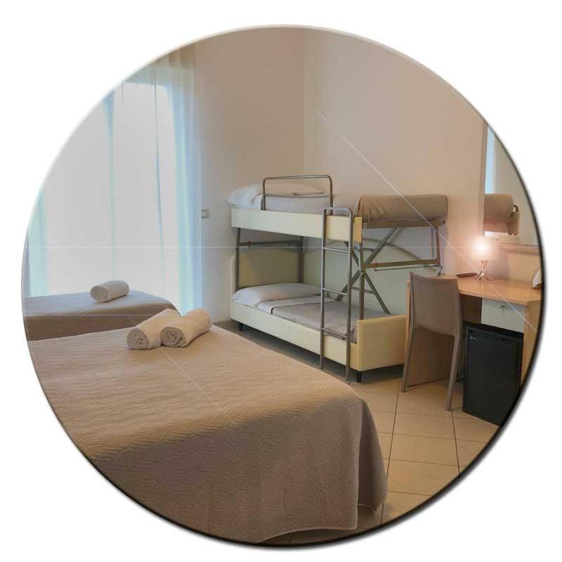 Hotel Amedea Cervia Exterior photo