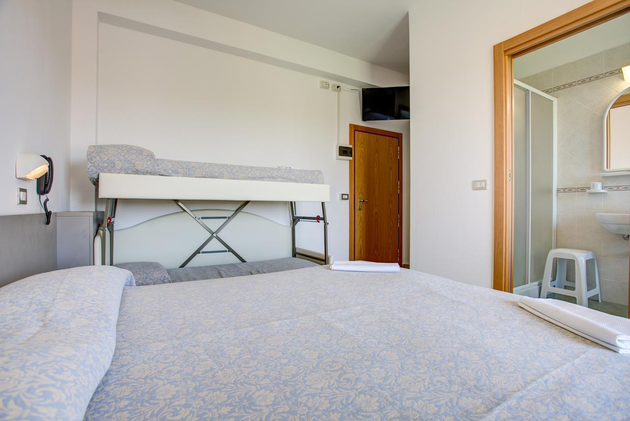 Hotel Amedea Cervia Exterior photo